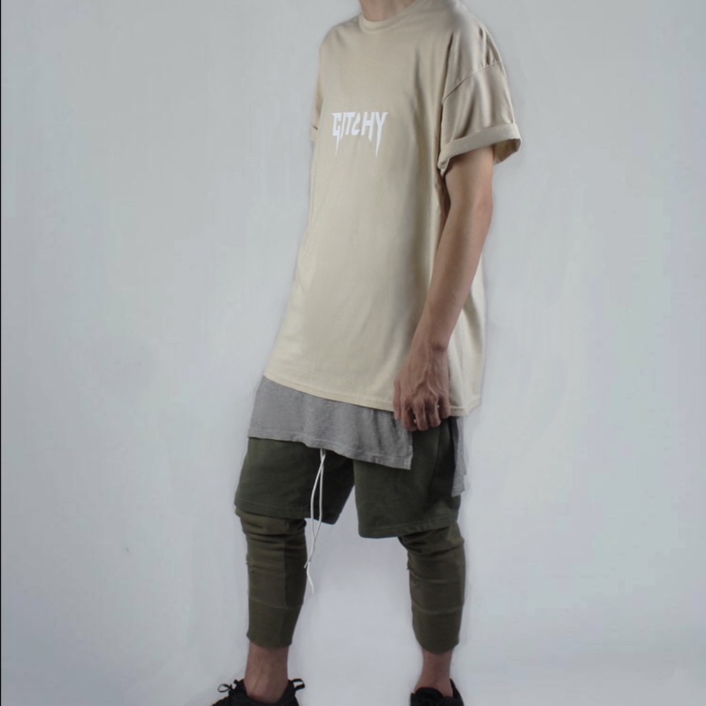 Sand Gitchy Tee