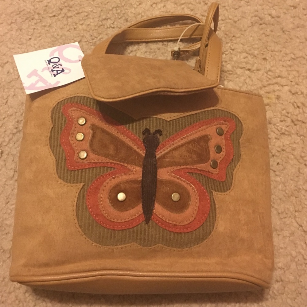 Q & A brown small purse