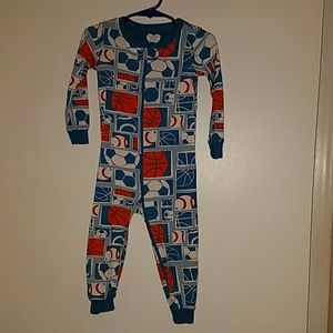 Sports balls pjs