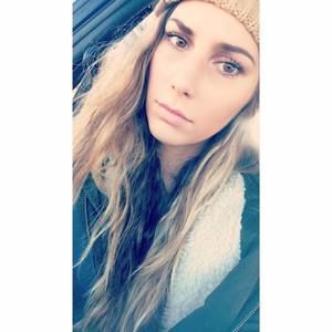 Meet your Posher, Abbie