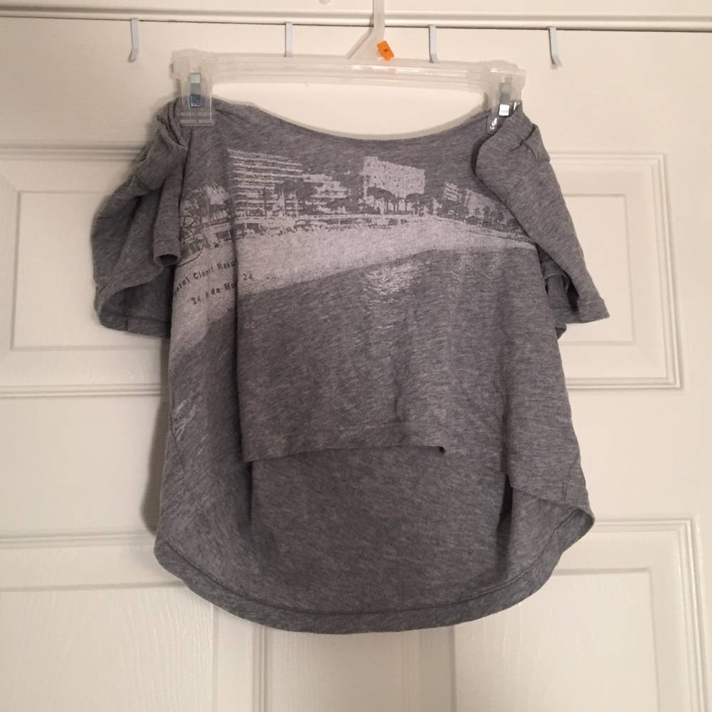 American eagle gray cropped scoop neck