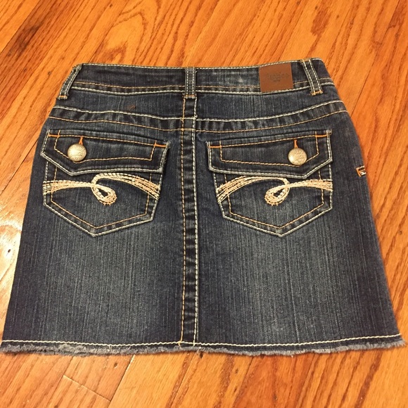 JUSTICE ❤️Girls Blue Jean Skirt. Size 10 - Picture 2 of 4