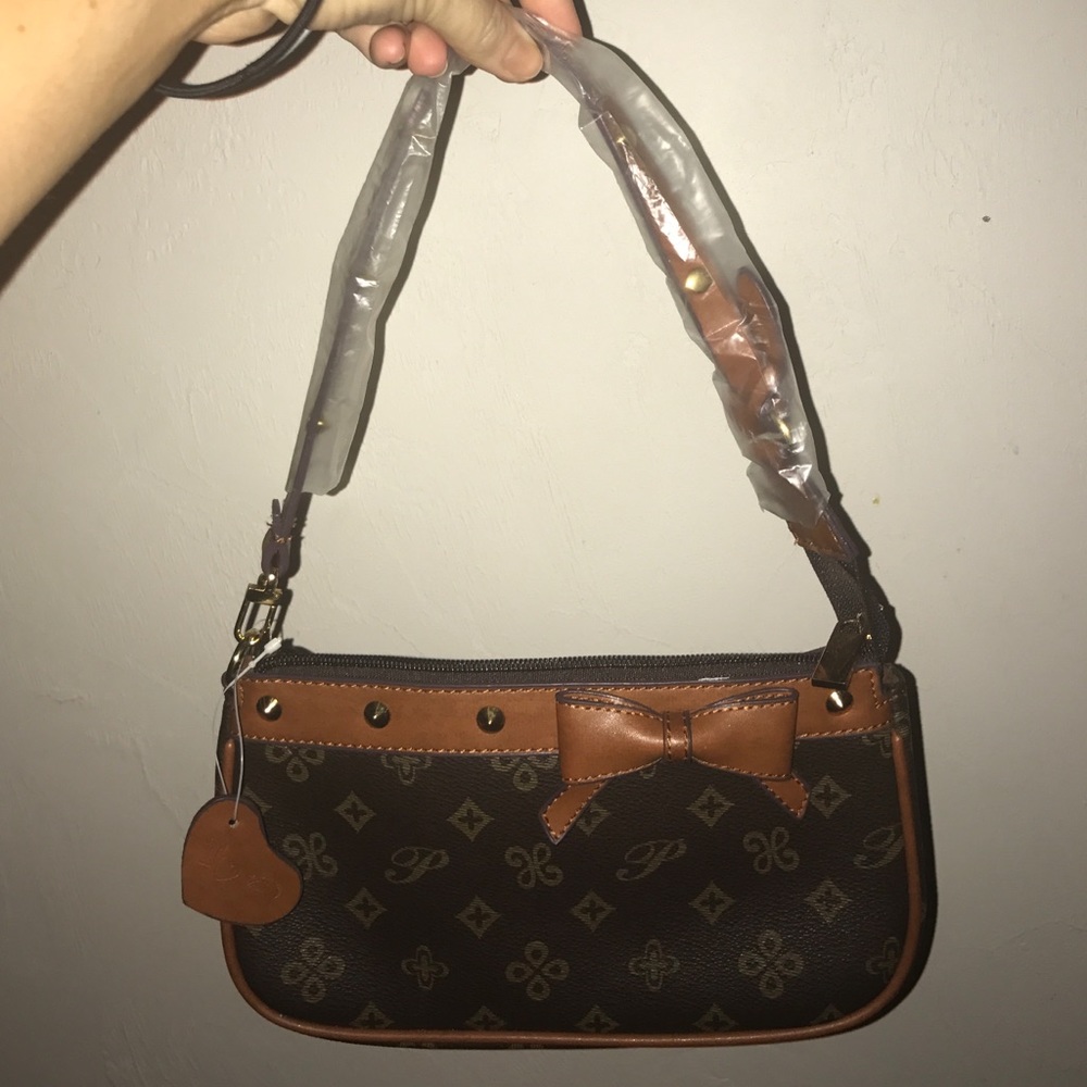 Hand bag / purse