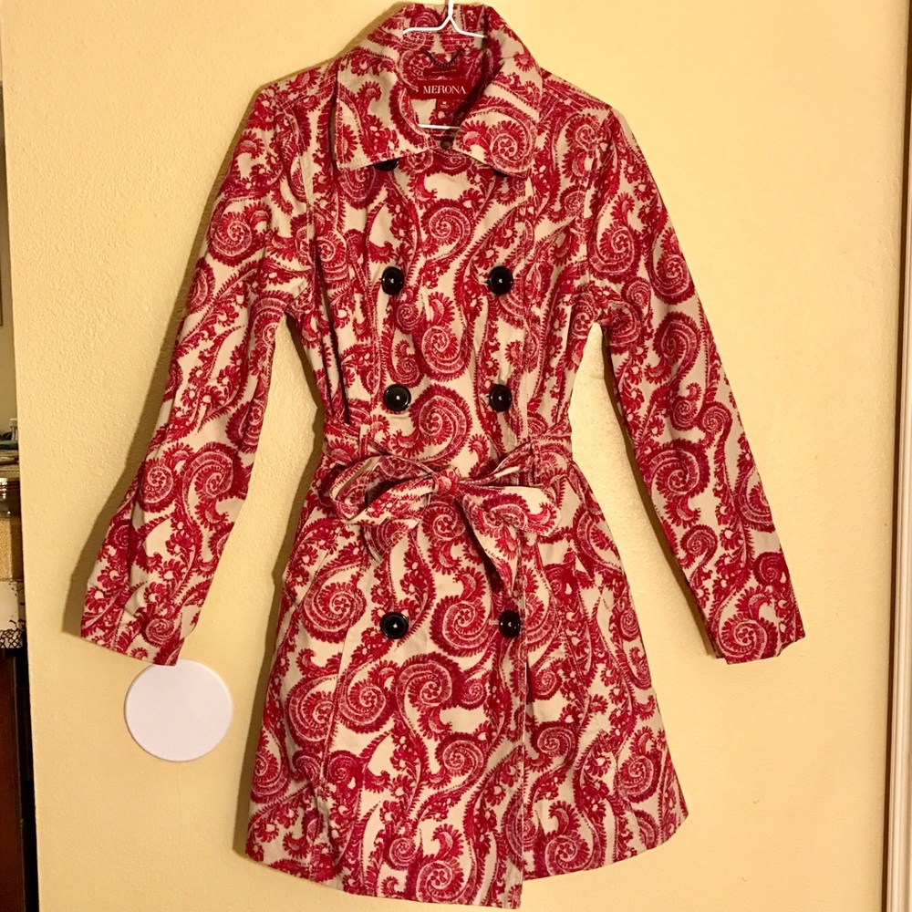 Water repellent coat