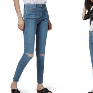 TOPSHOP 'Leigh' Ripped Skinny Jeans. Blue