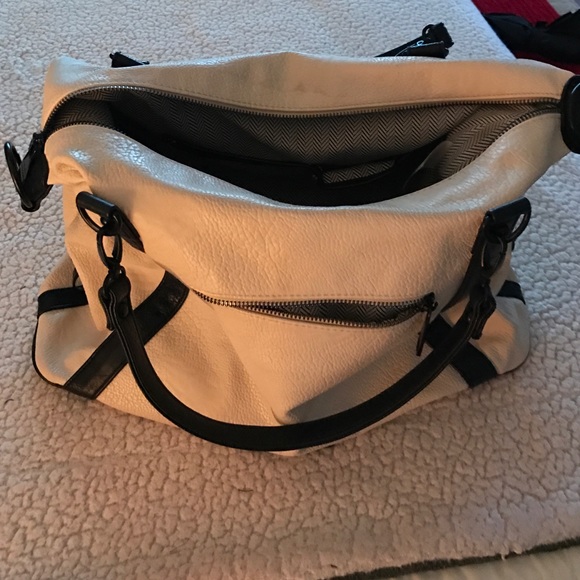 Purse - Picture 4 of 4