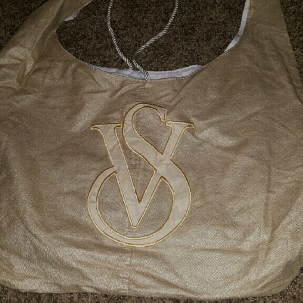 New Victoria Secret tote, never used!