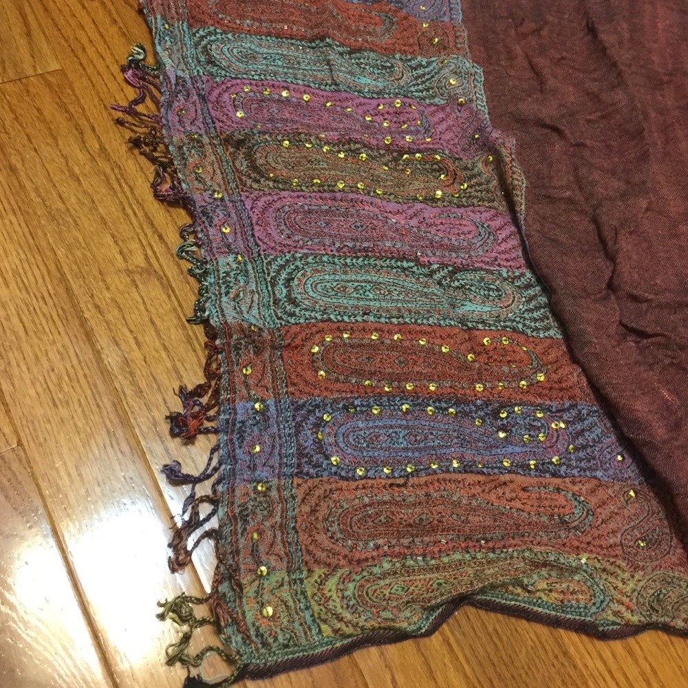 Scarf - Picture 3 of 4