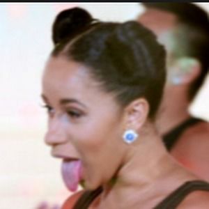 Meet your Posher, Courtnie