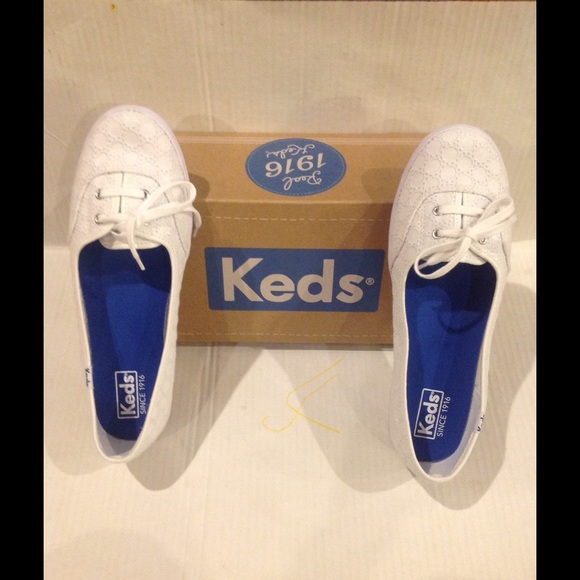 ❌SOLD❌Keds TEACUP EYELET SHOES (Sz 9) - Picture 2 of 4