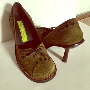 90s Grunge Army Green Pumps