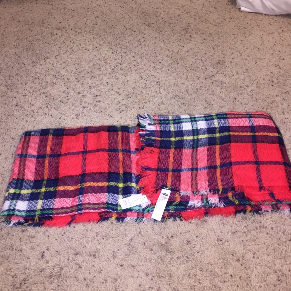Old navy blanket scarf