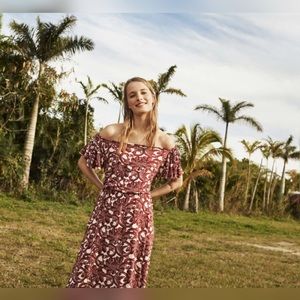 Off the shoulder Maxi Dress