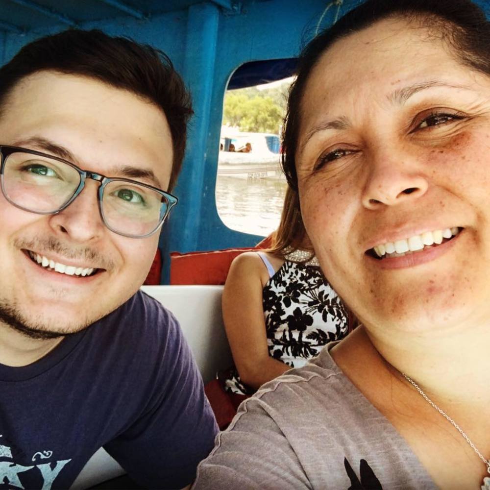 Meet your Posher, Moises