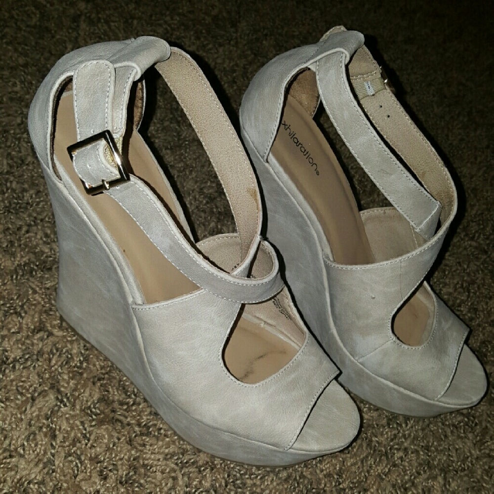 Xhilaration wedge sandles