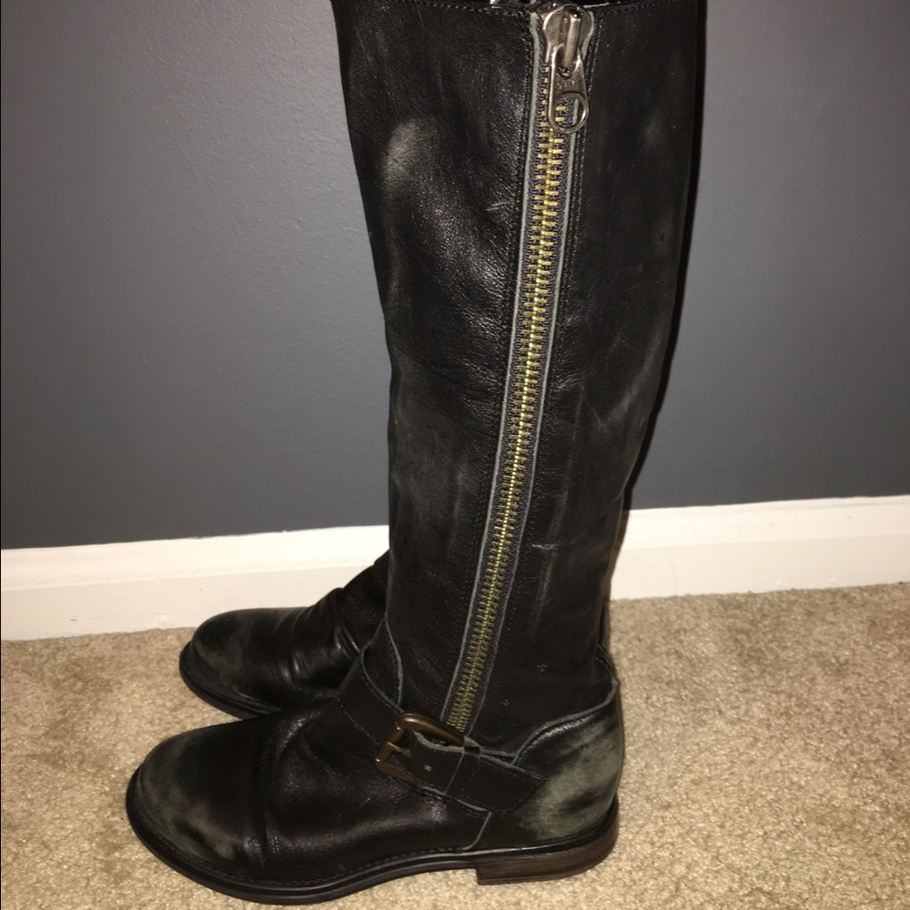 Black Steve Madden boots