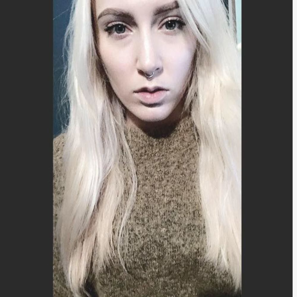 Meet your Posher, Cassie