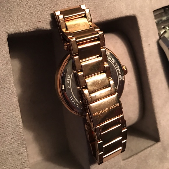 Michael Kors rose gold watch