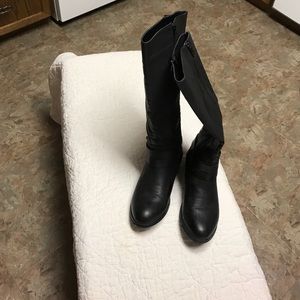 Basic Black Boot
