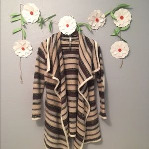 DONATING 5/17 - Cozy Knit Draped Sweater