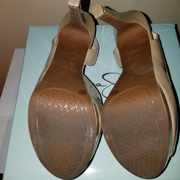 NWOT  Jessica Simpson platform pumps - Picture 3 of 4