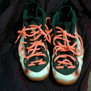Sneakers foams