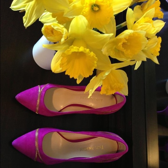Enzo Angiolini fuchsia suede zipper pumps - Picture 5 of 9