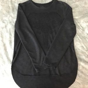 Long sleeve graphic tee--Medium