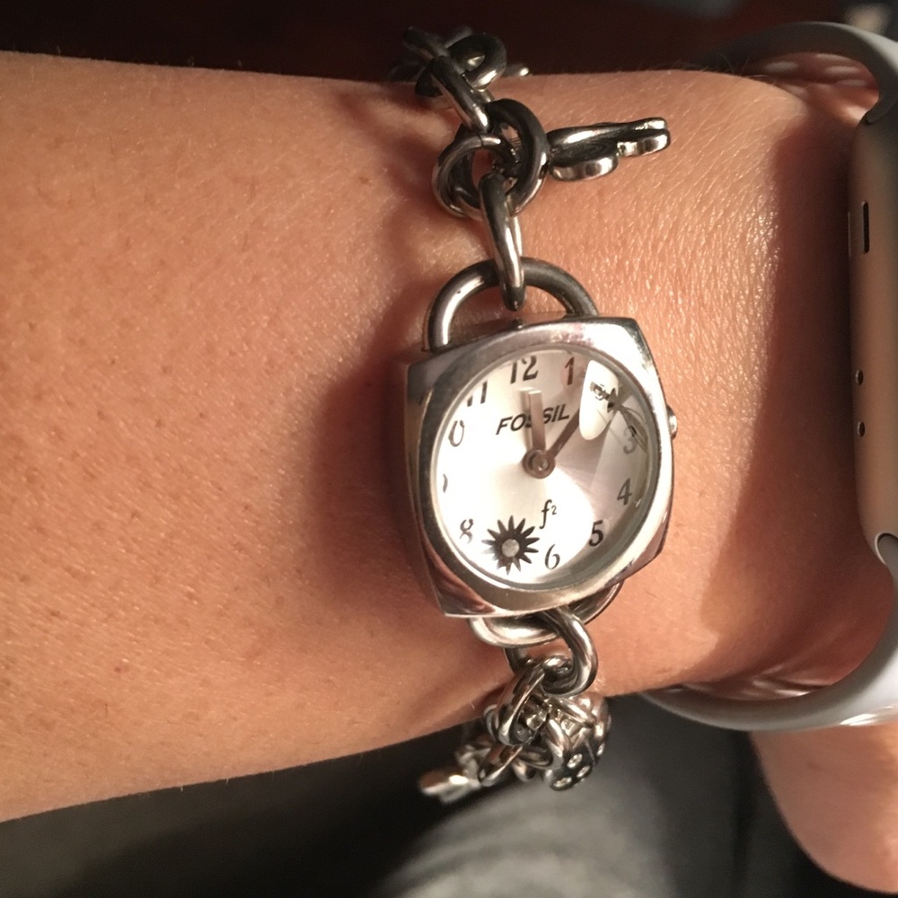 Watch - Picture 2 of 3