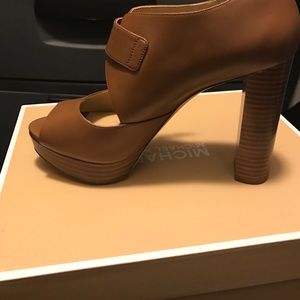 Michael Kors shoe