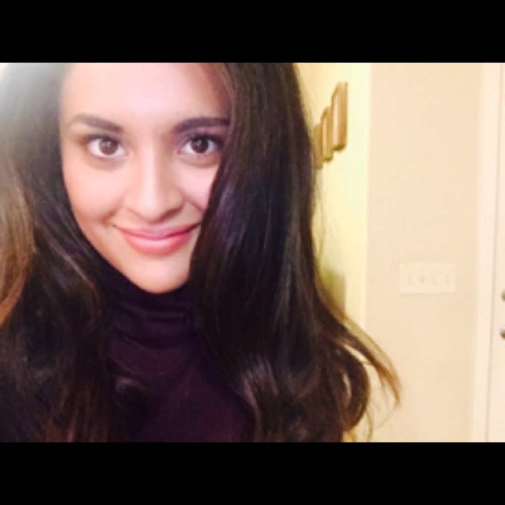 Meet your Posher, Adee