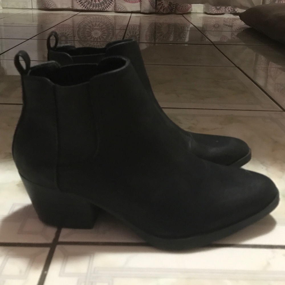 Pointed Ankle Boots