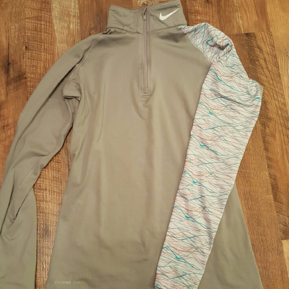 Euc nike 1/4 zip pullover
