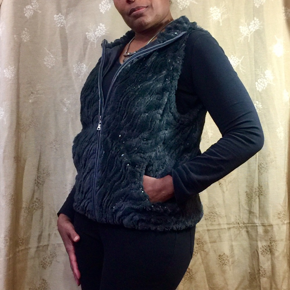 Faux fur charcoal grey vest- M/L