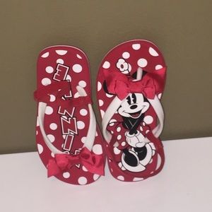 Minnie Mouse flip flops