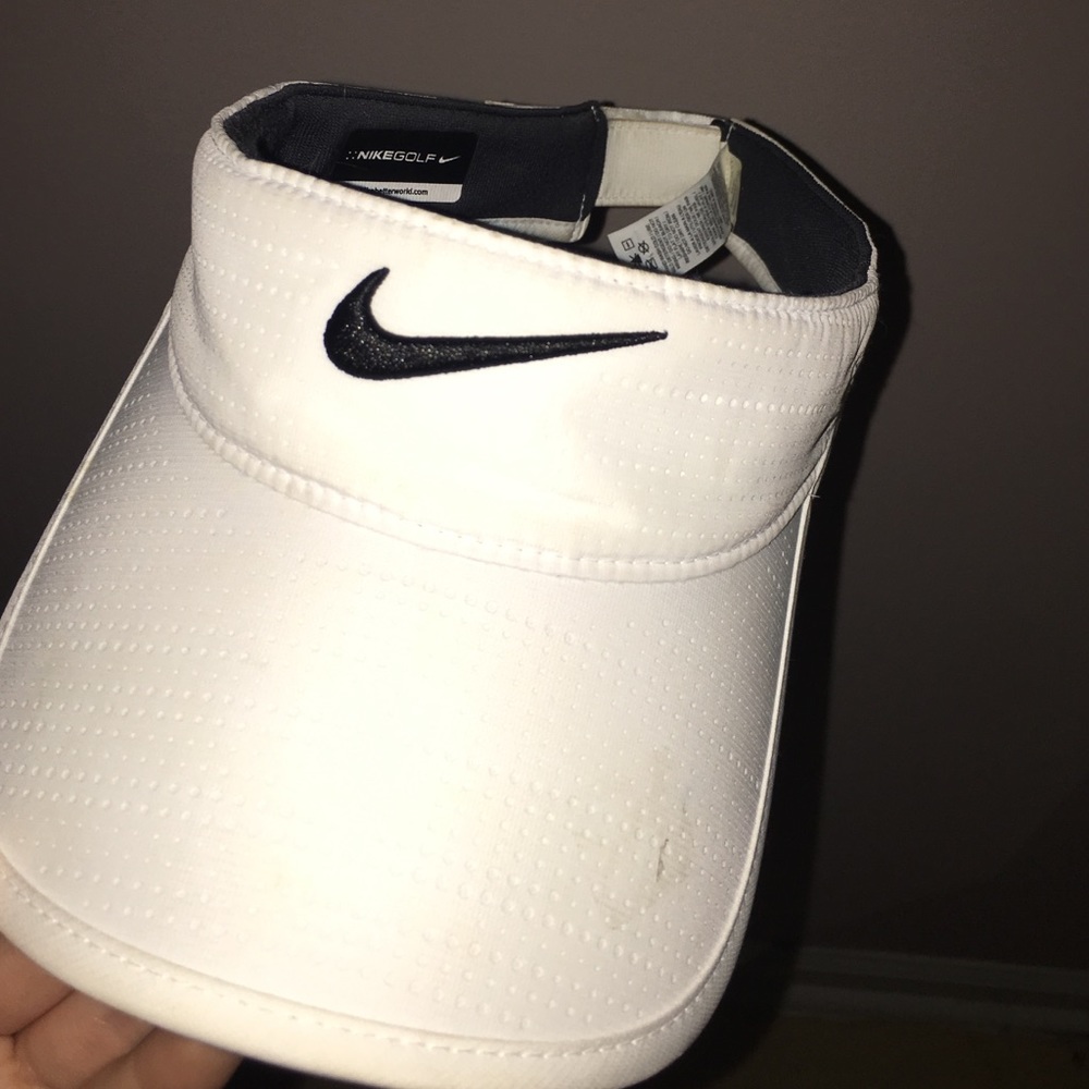 Nike visor