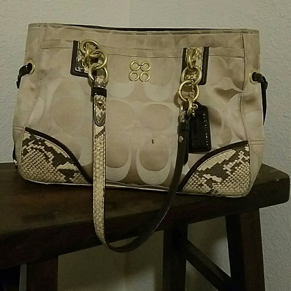 Coach purse