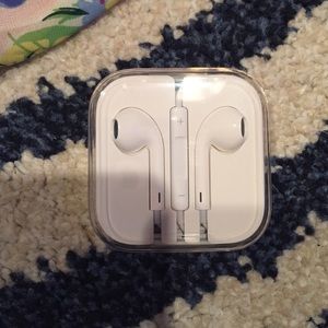 Apple earphones!