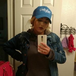 Meet your Posher, Monica