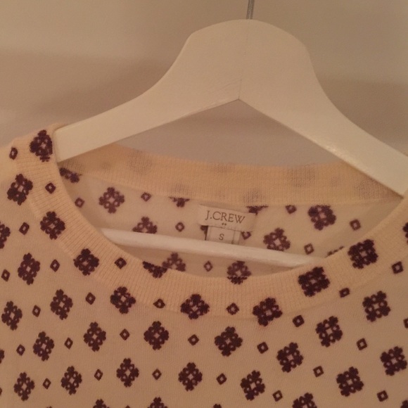 Maroon & white patterned sweater - Picture 2 of 2