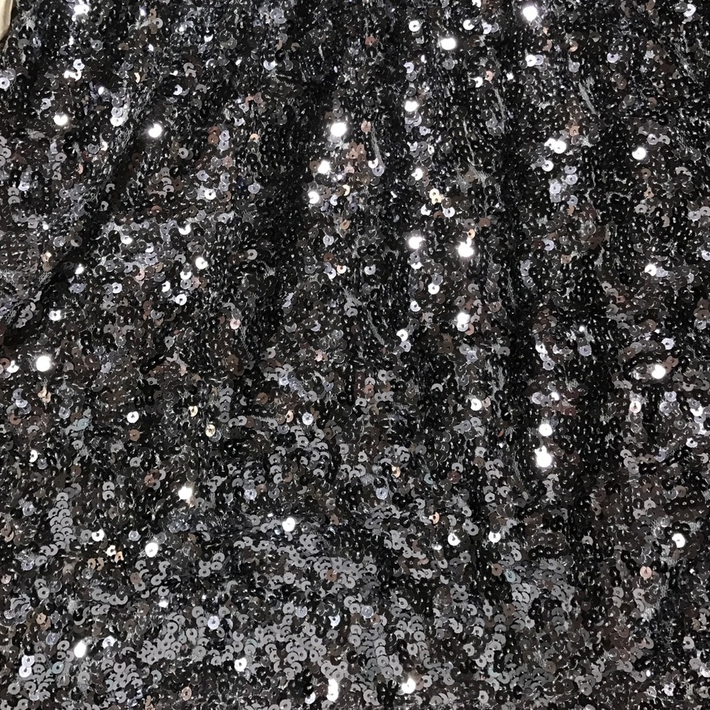 Ivory and silver sequin dress - Picture 2 of 4