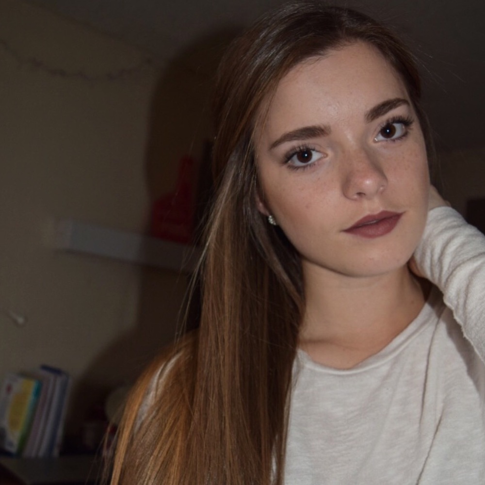 Meet your Posher, Hailey