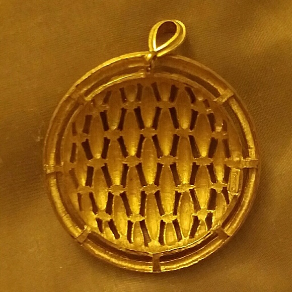 Pendent Charm Piece - Picture 2 of 2
