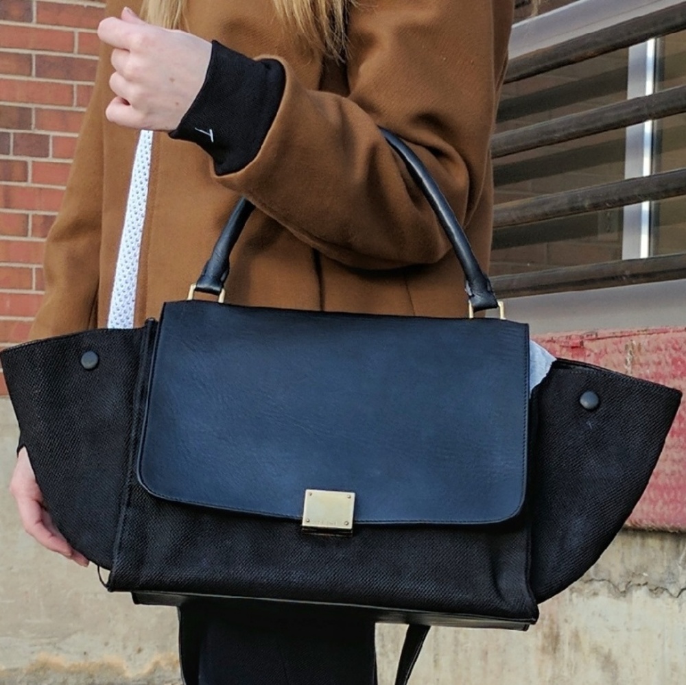 SOLD! Authentic Celine Black Trapeze Bag - Picture 1 of 4