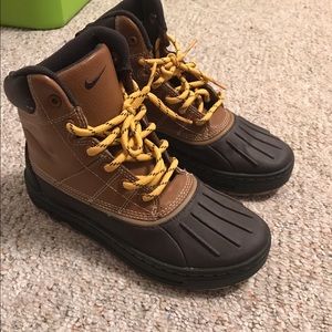 Nike boots