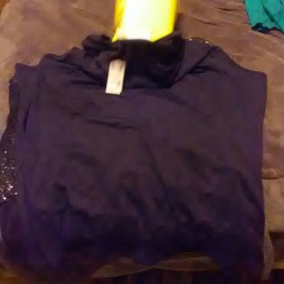 Ruffle tank. Avenue - Picture 4 of 4