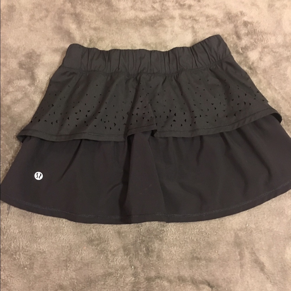 Lululemon skirt size 2