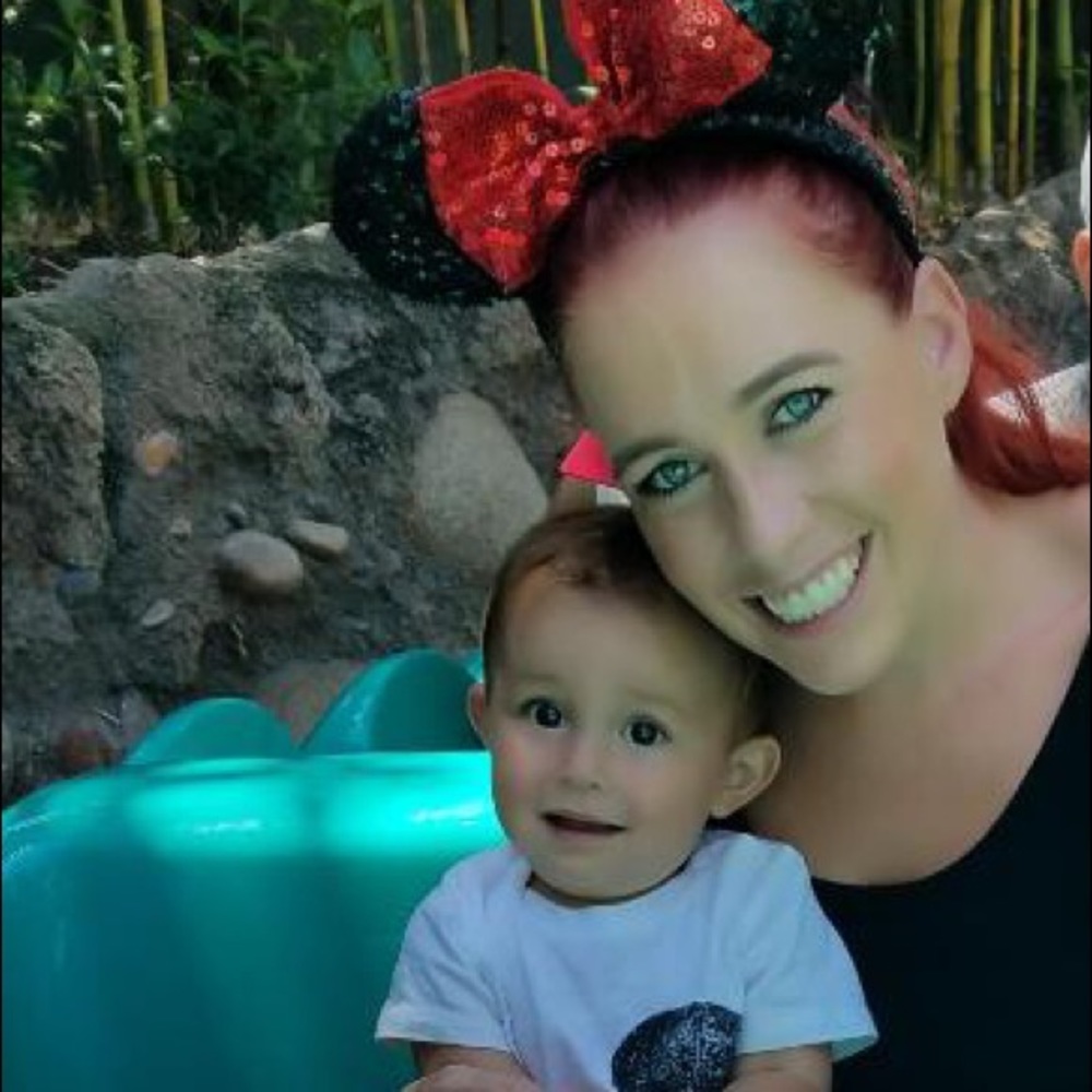 Meet your Posher, Desiree