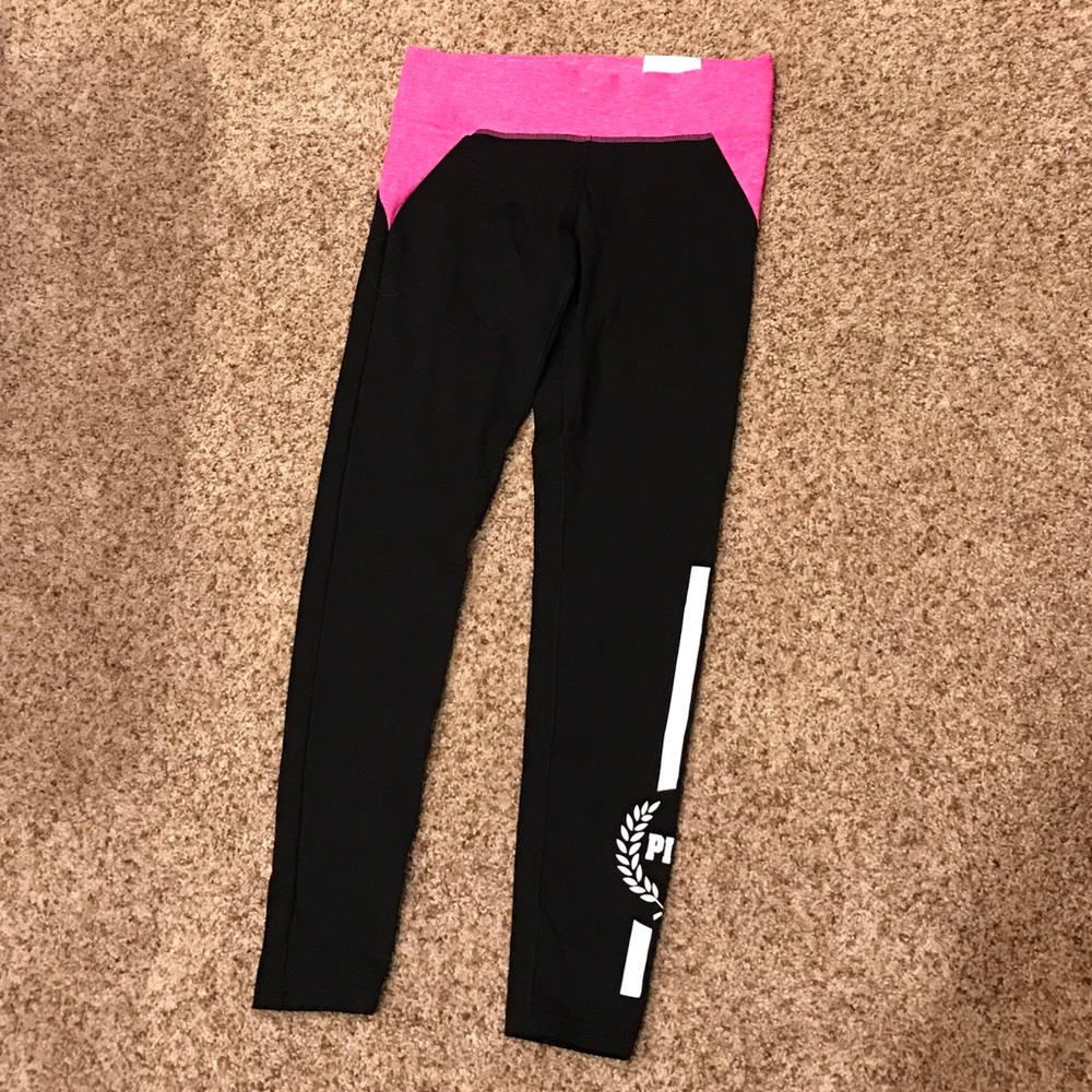 VS yoga pants