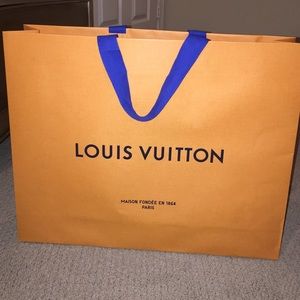 Louis Vuitton orange gift bag❤️